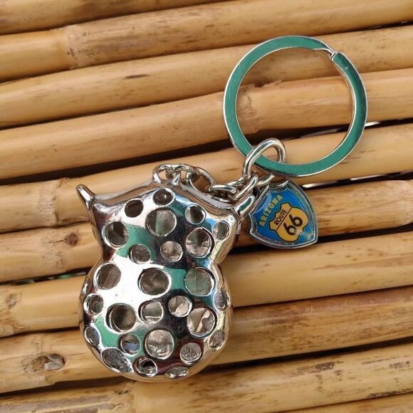 NWOT ROUTE 66 Metal White Owl Hollow Keychain with Rhinestones - Picture 3 of 4